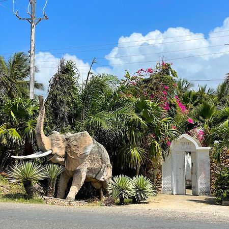 Tembo Village Ватаму Экстерьер фото